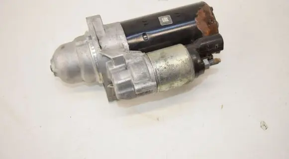 Audi A8 S8 D3 4E Starter motor 001109260