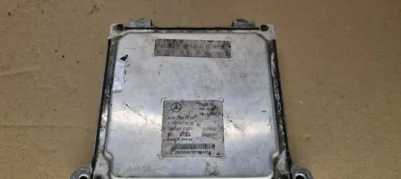 Mercedes-Benz E W212 Engine control unit/module ECU A6519000301 A6519019200 28266367