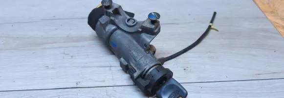 Audi 80 90 S2 B4 Ignition lock contact 4B0905851B 4B0905851F 4B0905851C