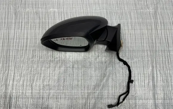 Front door electric wing mirror