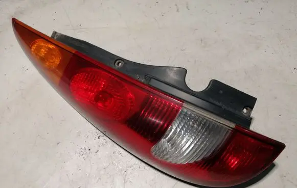 Nissan Almera Tino Rear/tail lights