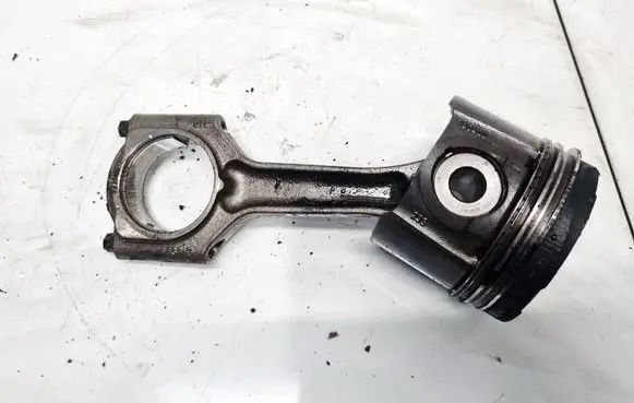 Piston with connecting rod
