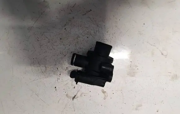 Mercedes-Benz A W168 Engine coolant pipe/hose 1662030275 A1662030275