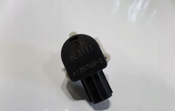 Mazda CX-5 Headlight/headlamp level sensor A135703