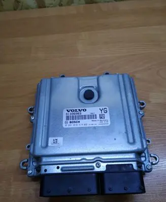 Volvo S60 Engine control unit/module 31336983