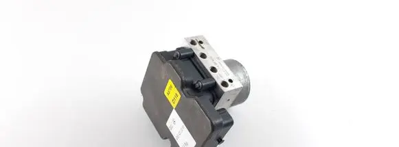Mercedes-Benz C AMG W205 ABS Pump A2054311000 160722632244