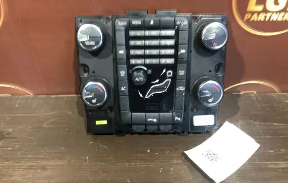 Volvo V60 Climate control unit 31288317