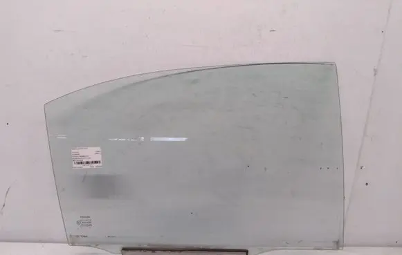 Toyota Avensis T250 Rear door window glass 