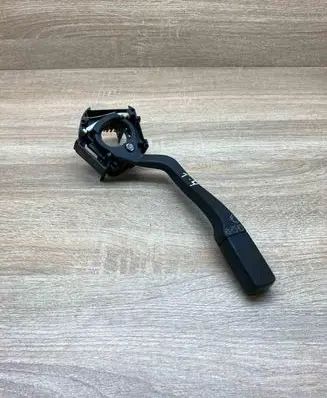 Volkswagen Transporter - Caravelle T4 Wiper control stalk 701953503