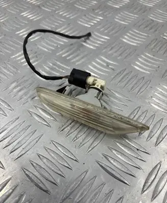 BMW 3 E90 E91 Front fender indicator light 6932997
