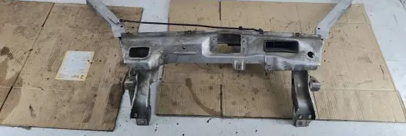 Mercedes-Benz Vaneo W414 Top upper radiator support slam panel