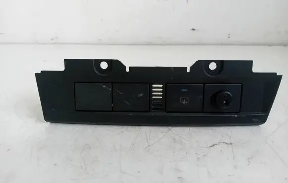 Ford Focus Windscreen/window heater switch 4M5113D734BB
