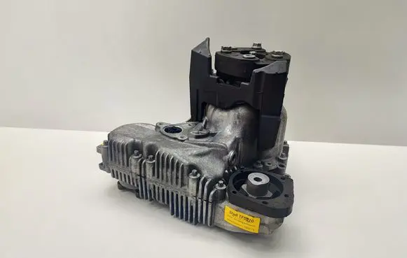 BMW 5 E60 E61 Gearbox transfer box case 7552701 ATC300 755270103