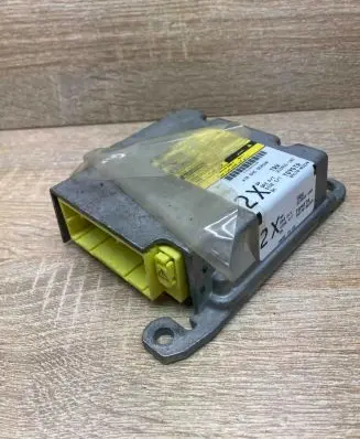 Toyota Avensis T250 Airbag control unit/module 8917005220 215955102 Used