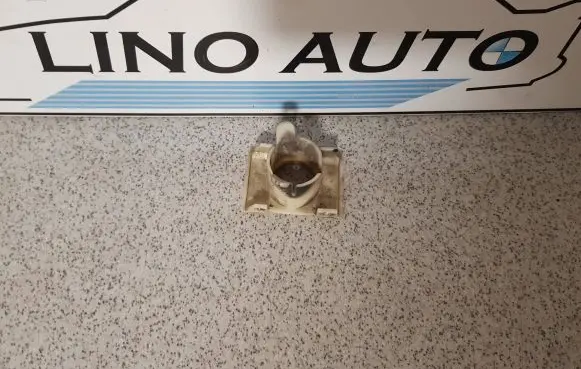 BMW 5 E39 Front parking sensor holder (PDC) 70003930