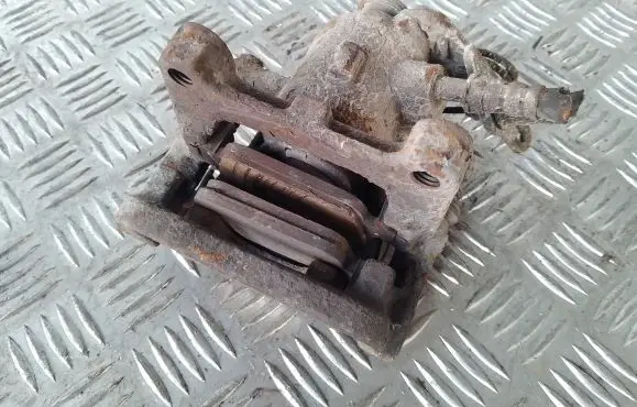 Ford Focus C-MAX Rear brake caliper