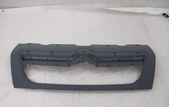Peugeot Boxer Front bumper upper radiator grill 1308069070 A026
