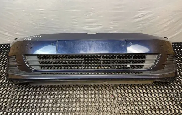 Volkswagen Golf VII Front bumper