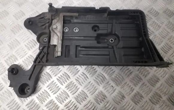 Battery tray