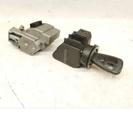 Mercedes-Benz E AMG W210 Ignition lock 2105450208 A2105450208 2084620330