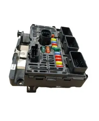 Peugeot 407 Fuse module 9656593780 S118983001