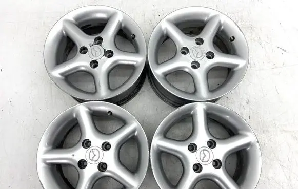 Mazda MX-5 NB Miata R18 alloy rim 