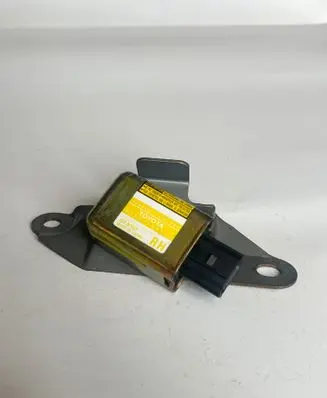 Toyota Land Cruiser (J120) Airbag deployment crash/impact sensor 8986060020 1879000450 04509E0902762