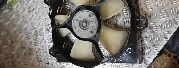 Toyota Avensis T220 Electric radiator cooling fan