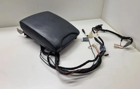 BMW X5 E53 Armrest 8402939 6937596 6937599