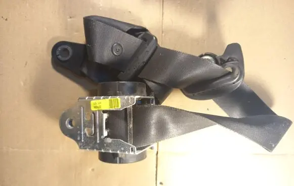 Mini One - Cooper R50 - 53 Front seatbelt 604898200B