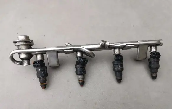 Volkswagen PASSAT B5 Fuel injectors set 0280160557 058133511A 312512542