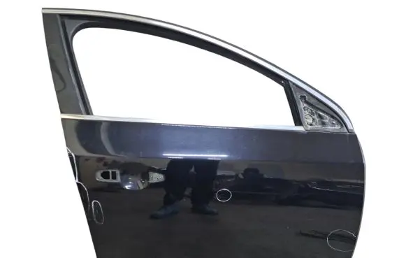 Volvo V60 Front door