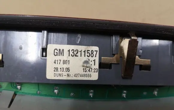 Opel Zafira B Third/center stoplight 13211587 417801 427448555