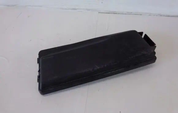 Opel Vectra C Fuse box cover 24438039