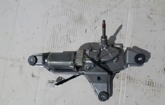 Suzuki Grand Vitara II Rear window wiper motor 2596000632