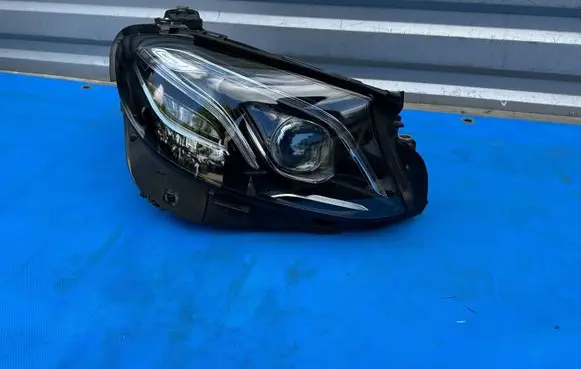 Headlight/headlamp
