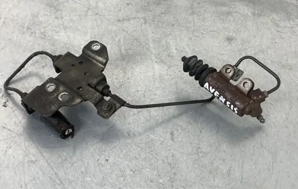 Toyota Avensis T250 Clutch master cylinder