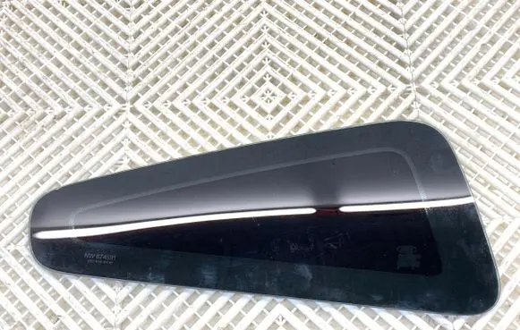 Ford Mustang V Rear door window glass 