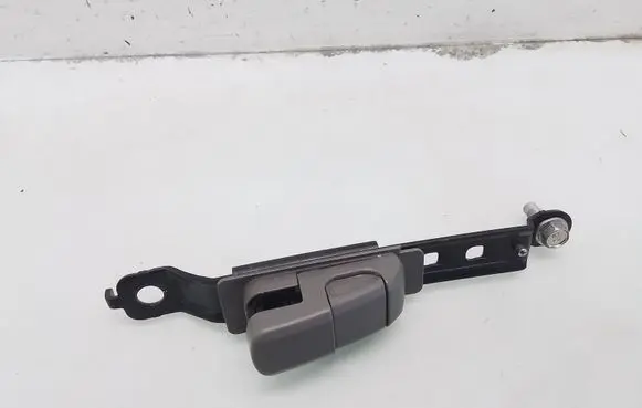 Nissan Murano Z50 Seat belt height adjuster F4205