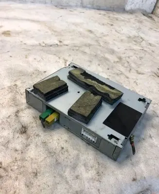 Infiniti FX Antenna control unit 28051