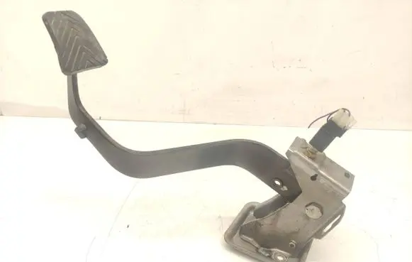 Mitsubishi Grandis Clutch pedal 2340A017
