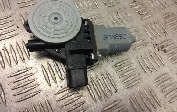 Mitsubishi Outlander Front door window regulator motor