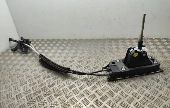 Volkswagen Golf VII Gear shifter/selector 5Q0711049AP