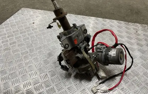 Toyota Avensis T270 Power steering pump 8096020030