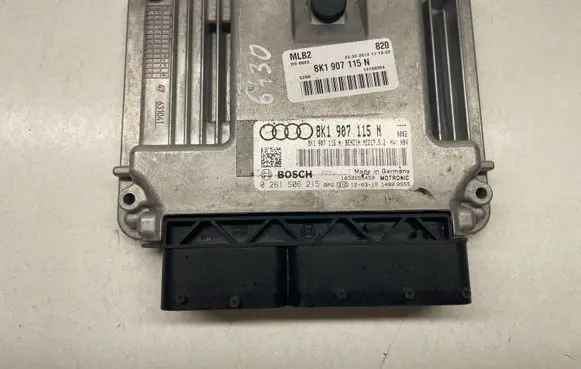 Audi Q5 SQ5 Engine control unit/module 8K1907115N 0261S06215