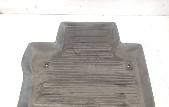 Volvo V70 Rear floor mat 30734678