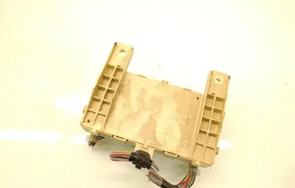 Lexus RX 330 - 350 - 400H Fuse module PPT30