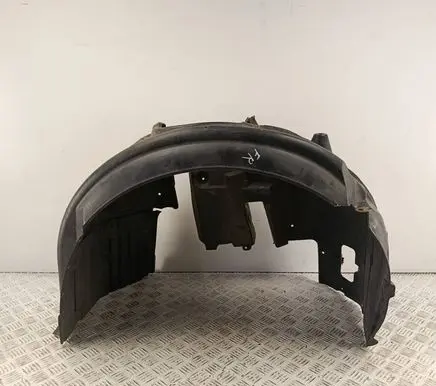 BMW 5 E60 E61 Front wheel arch liner splash guards 7033750