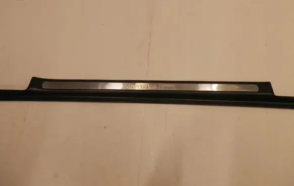 Mercedes-Benz CLC CL203 Front sill trim cover A2036802835