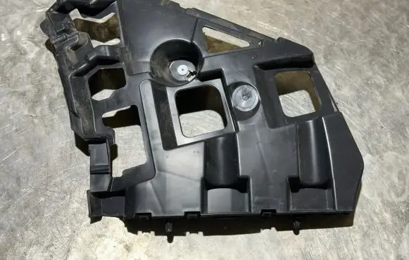 Citroen C4 III e-C4 Rear bumper mounting bracket 9830714280